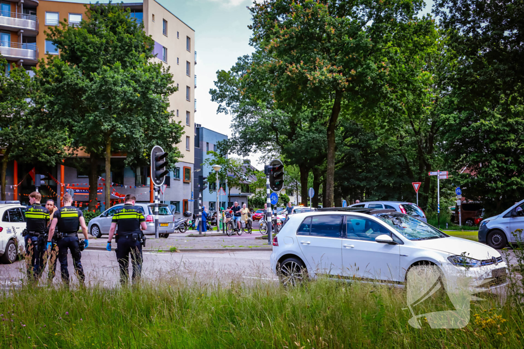 Fietser zwaargewond bij aanrijding