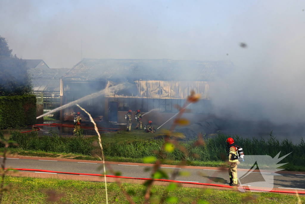 Zeer grote brand veroorzaakt veel rookontwikkeling