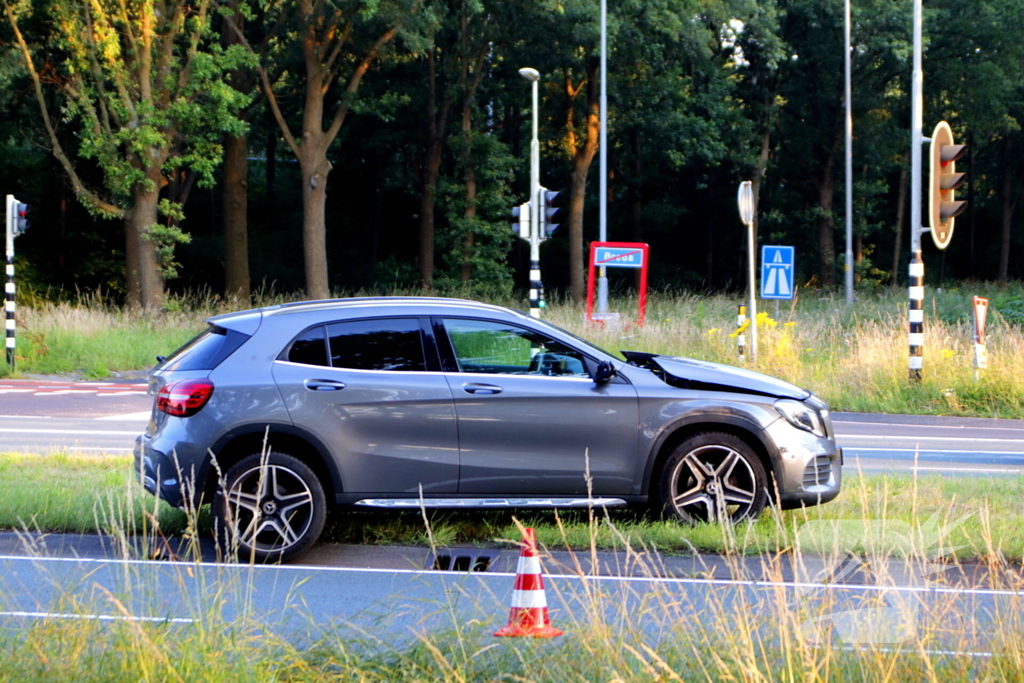 Gewonde bij botsing tussen auto's