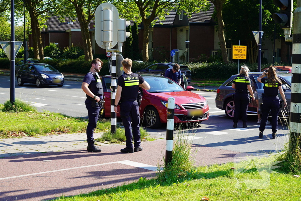 Scooterrijder gewond bij aanrijding op oversteekplaats