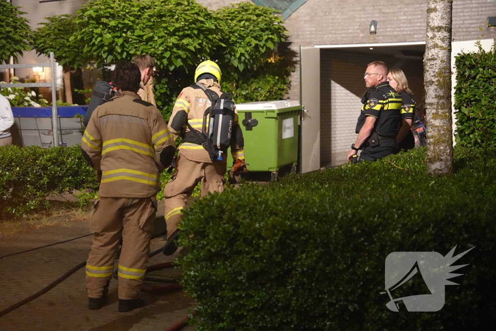 Nachtelijke brand in schuur naast woning