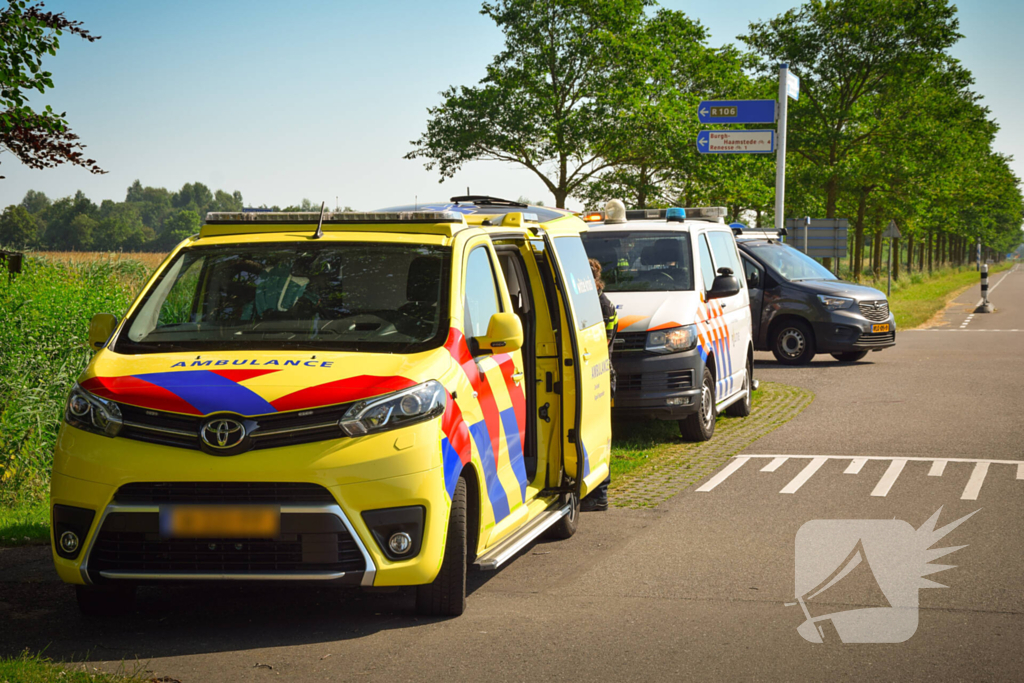 Fietser gewond bij ongeval met bestelbus