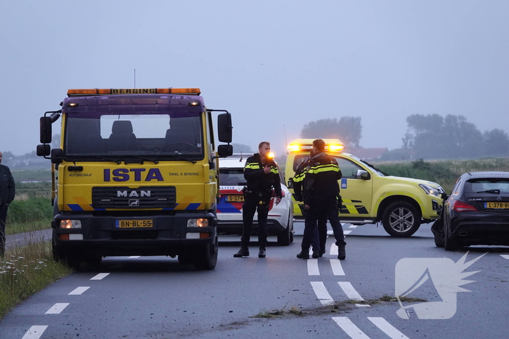 Persoon gewond bij flinke botsing