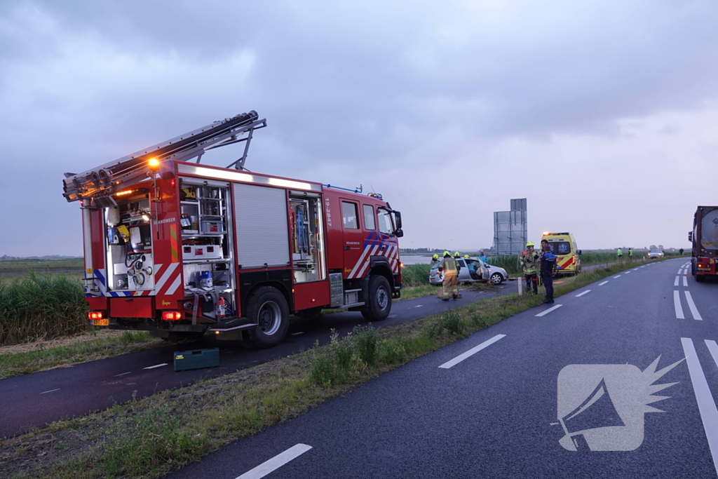 Persoon gewond bij flinke botsing