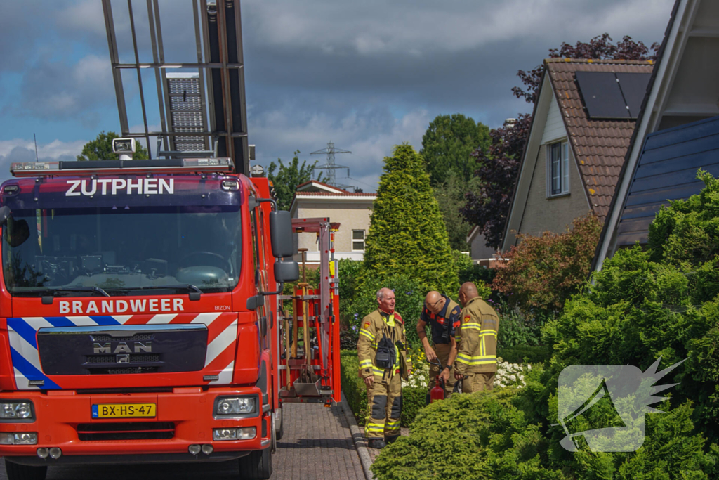 Brandweer ingezet voor vastzittende kraai