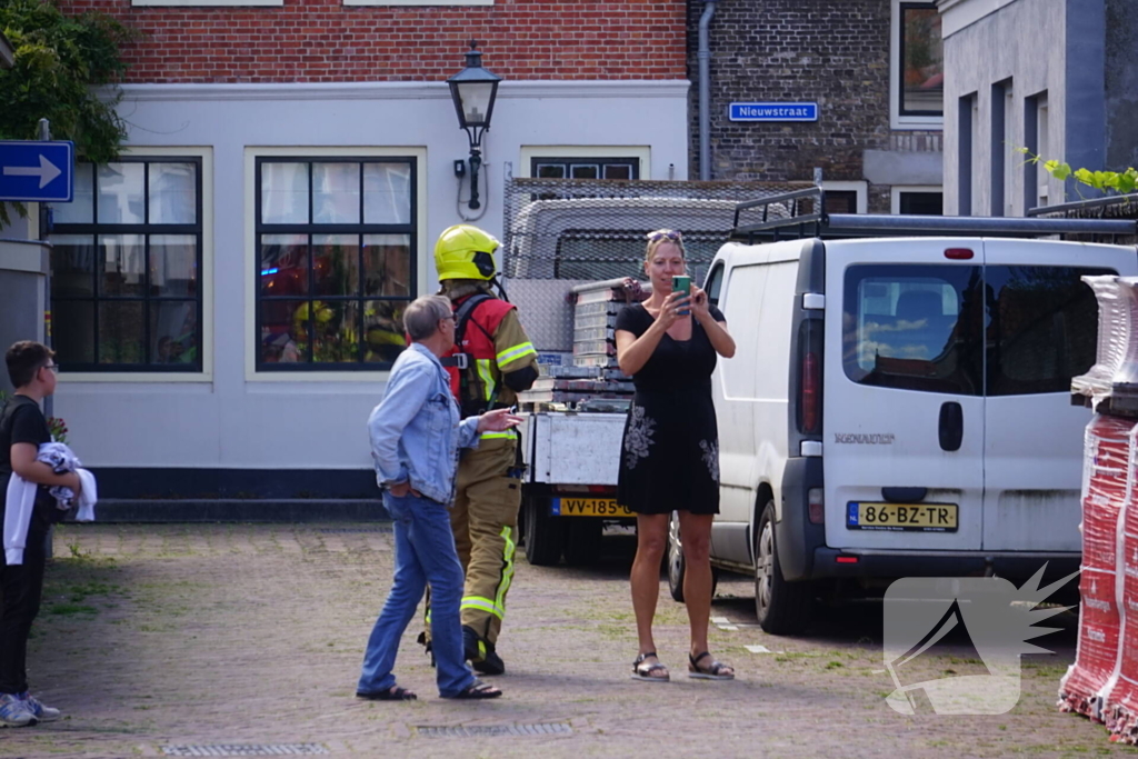 Losgeschoten gasslang zorgt voor steekvlam