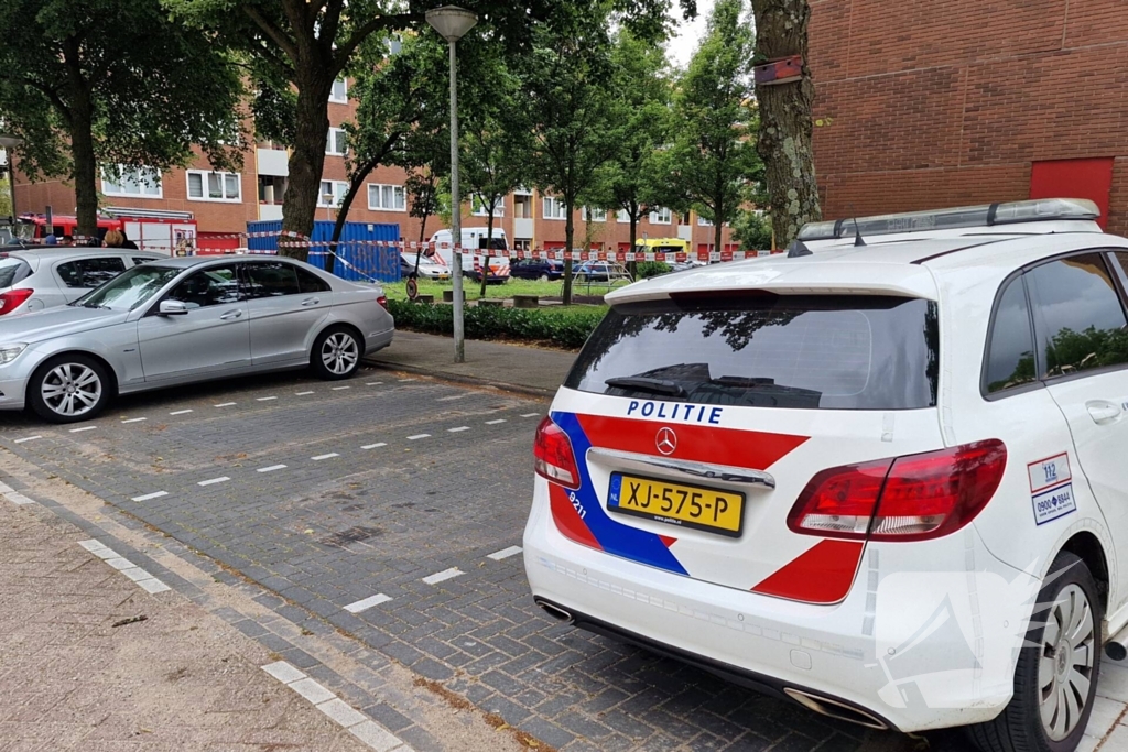 Vrouw doodgestoken in trappenhuis