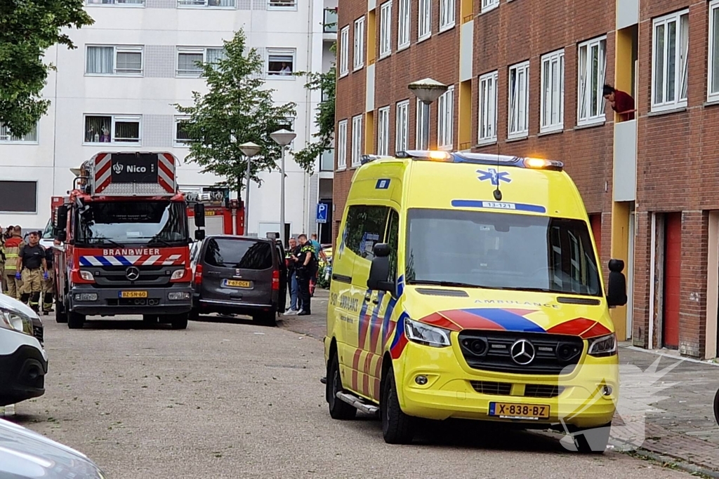 Vrouw doodgestoken in trappenhuis