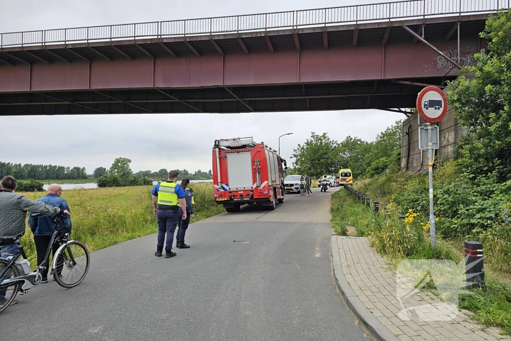 Politie haalt stoffelijk overschot uit Neder-Rijn