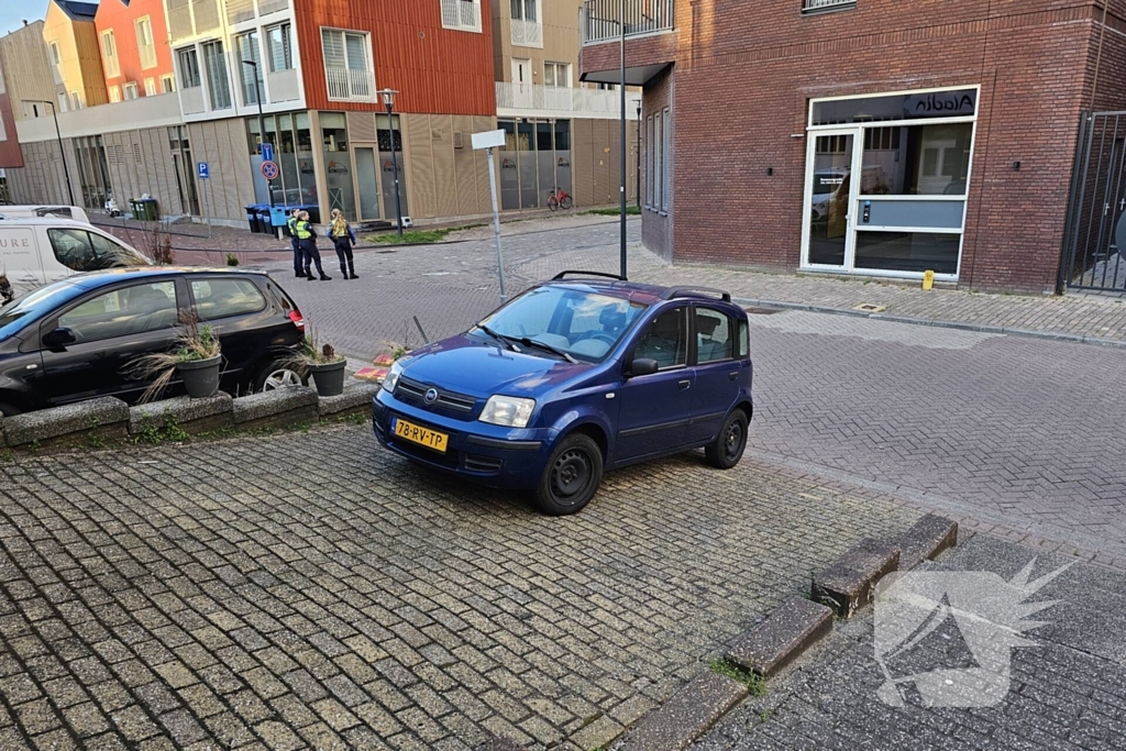 Agent op fiets aangereden door automobilist