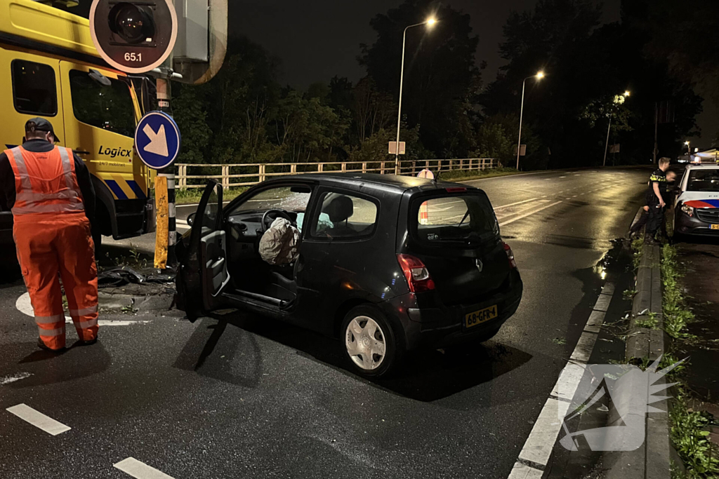 Inzittenden gaan er na auto-ongeluk vandoor