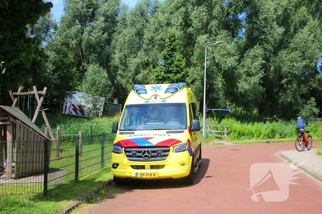 Traumahelikopter ingezet voor persoon te water