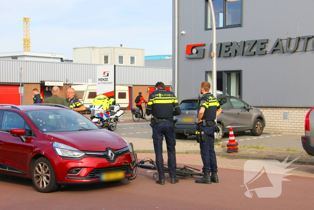 Fietser geschept door automobilist