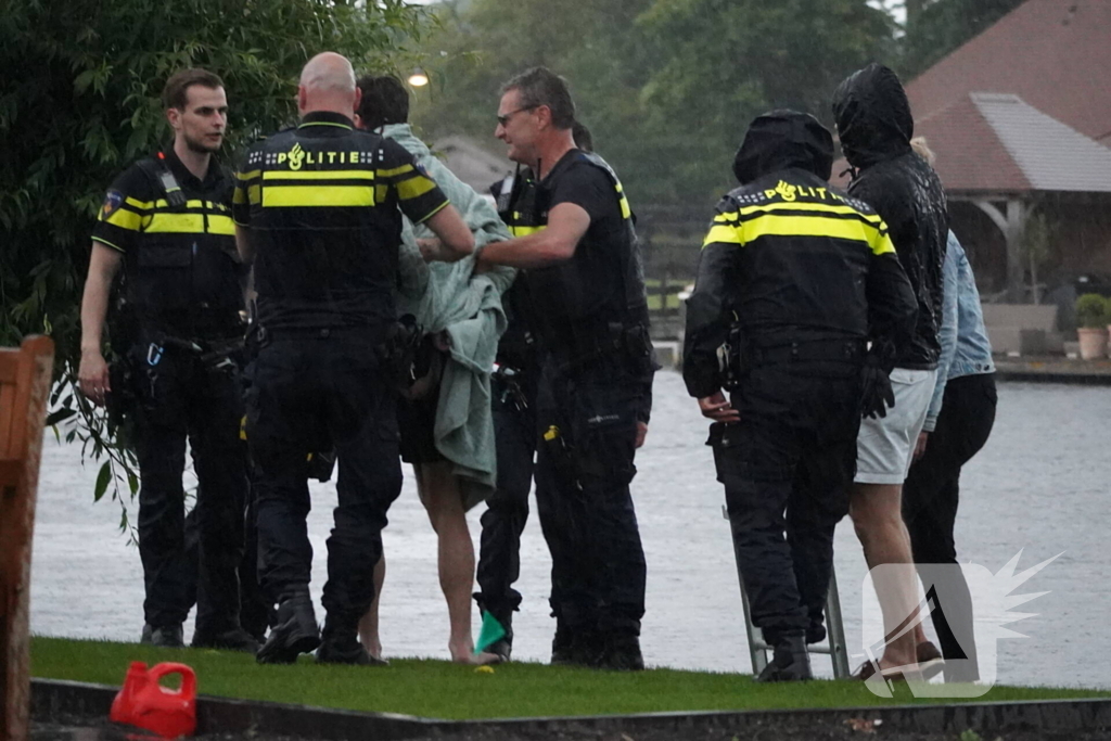 Zoektocht naar persoon te water