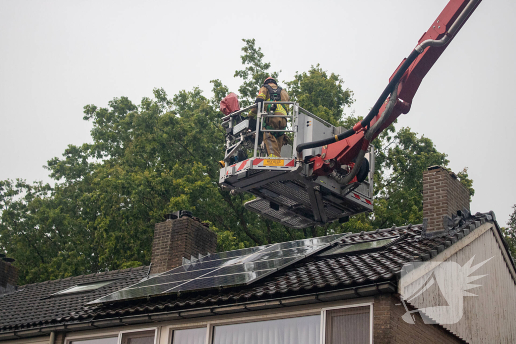 Bliksem slaat in op zonnepanelen