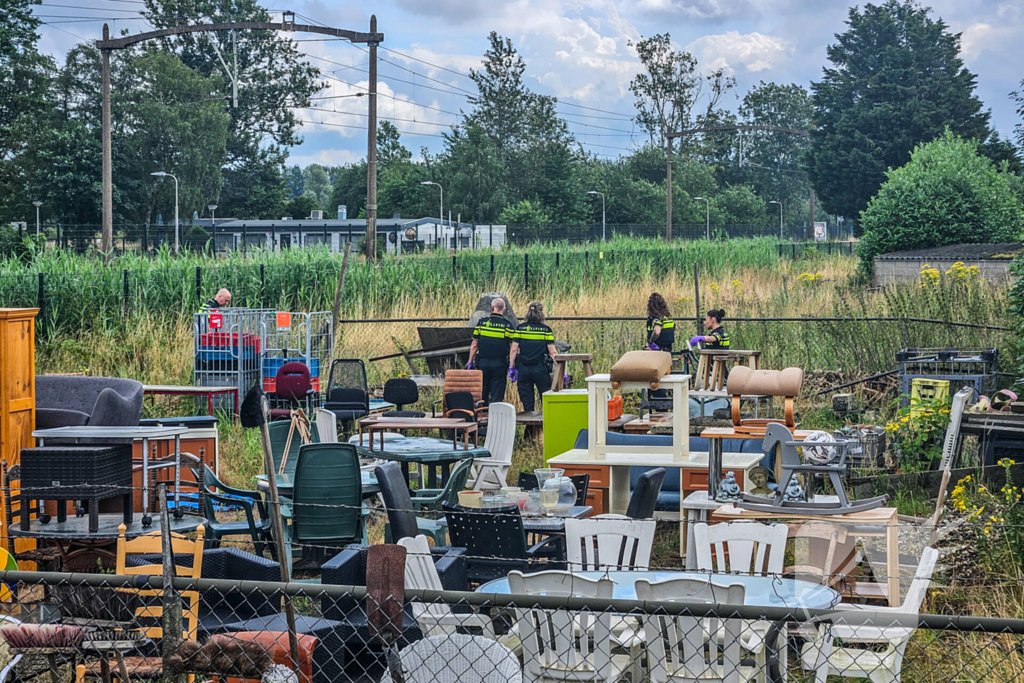 Grote politie-inval en arrestatie op terrein van topcrimineel