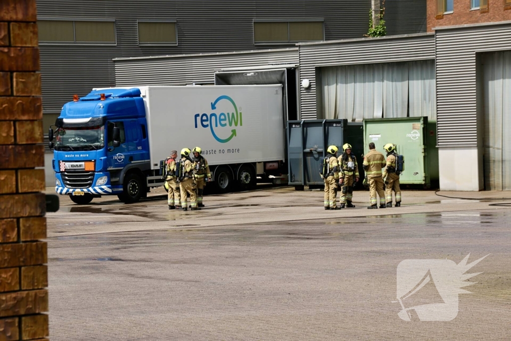 Container vliegt in brand bij Bernhoven ziekenhuis