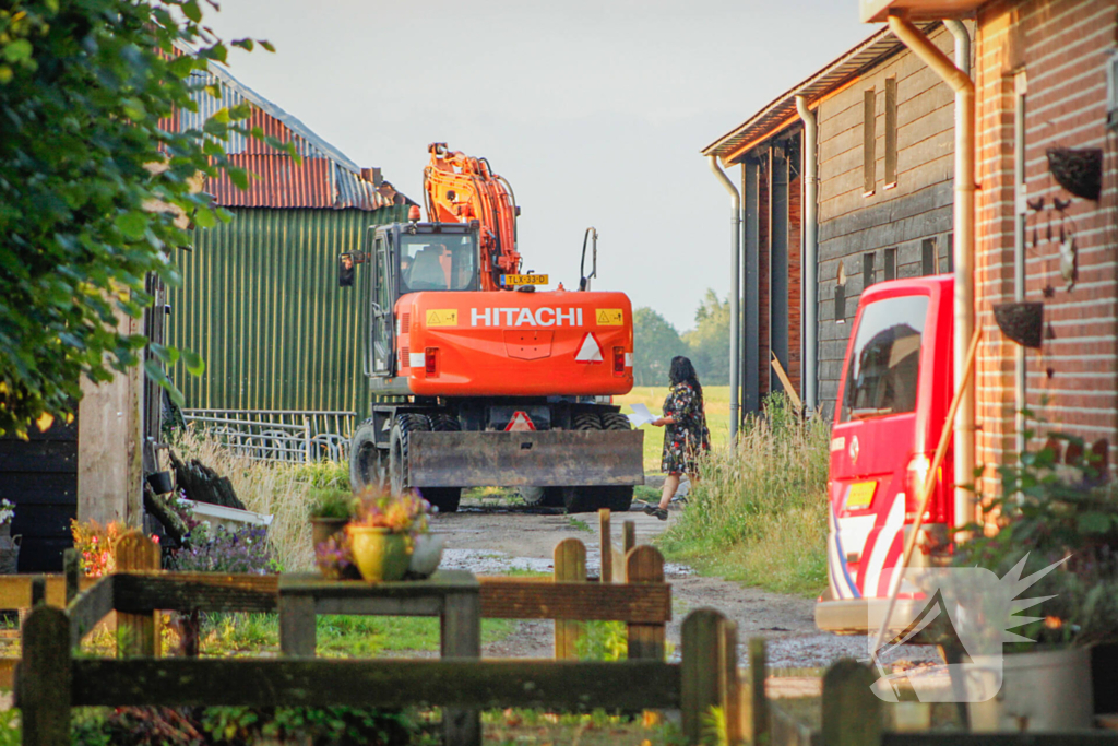 Brandweer is uren bezig met bevrijden koeien uit gierkelder