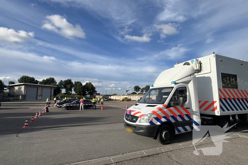 Politie haalt automobilisten van de weg wegens verkeerscontrole