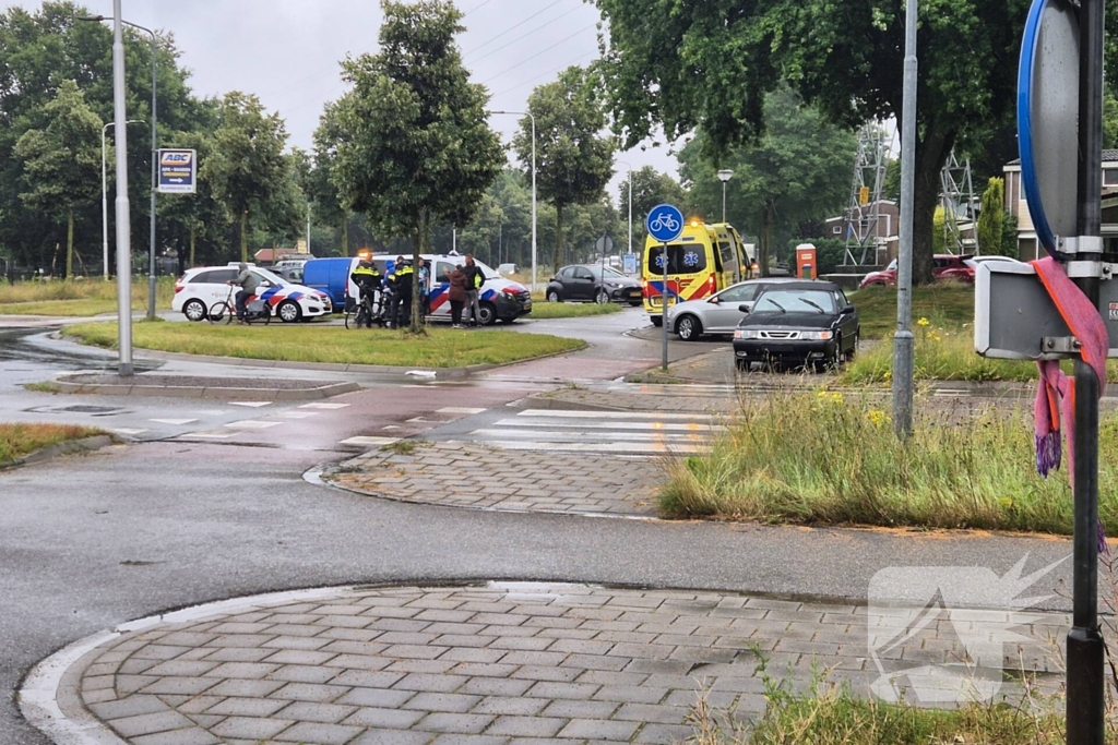 Fietser gewond bij botsing met auto