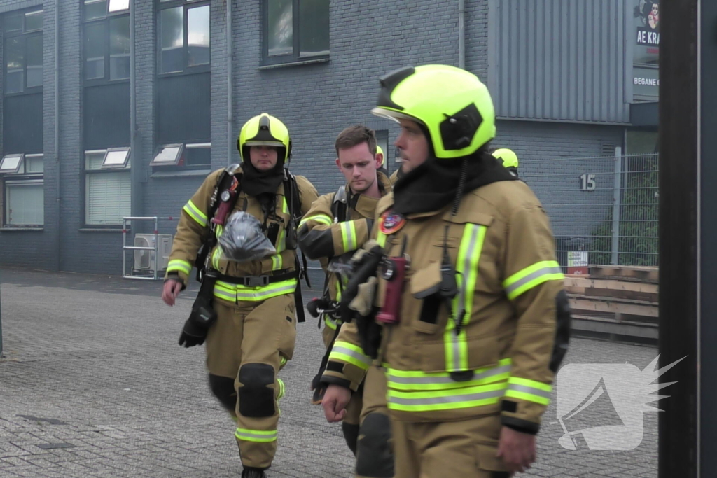 Brand snel geblust in bedrijfspand