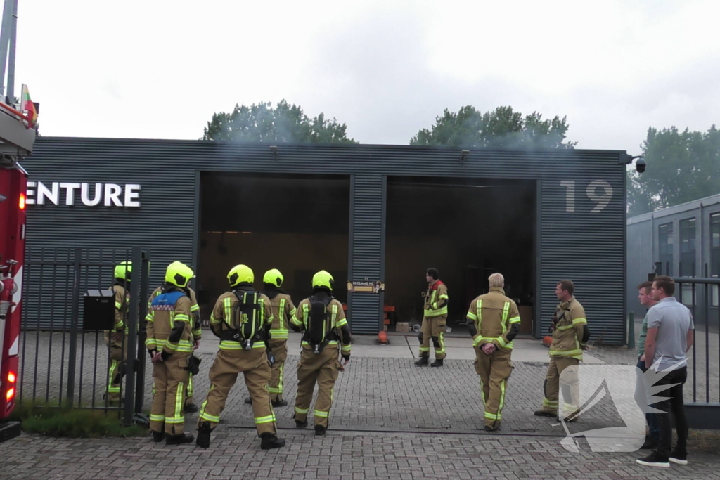 Brand snel geblust in bedrijfspand