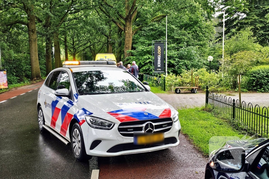 Scooterrijder onderuit na botsing met e-biker