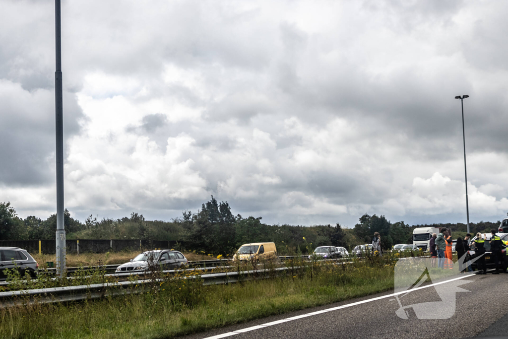 Kettingbotsing veroorzaakt file op snelweg