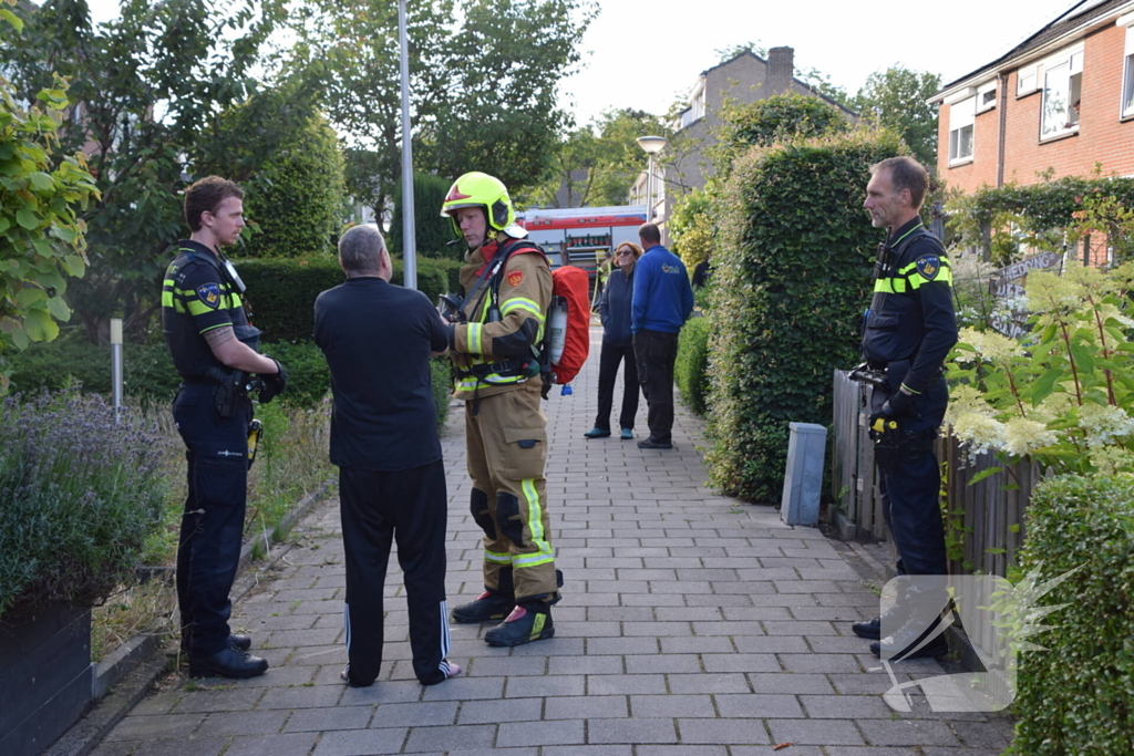 Pan op het vuur veroorzaakt brandweer-inzet