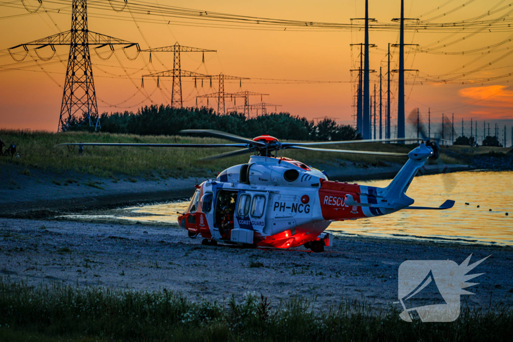 Grote zoekactie nadat getuigen iets uit de lucht zien vallen