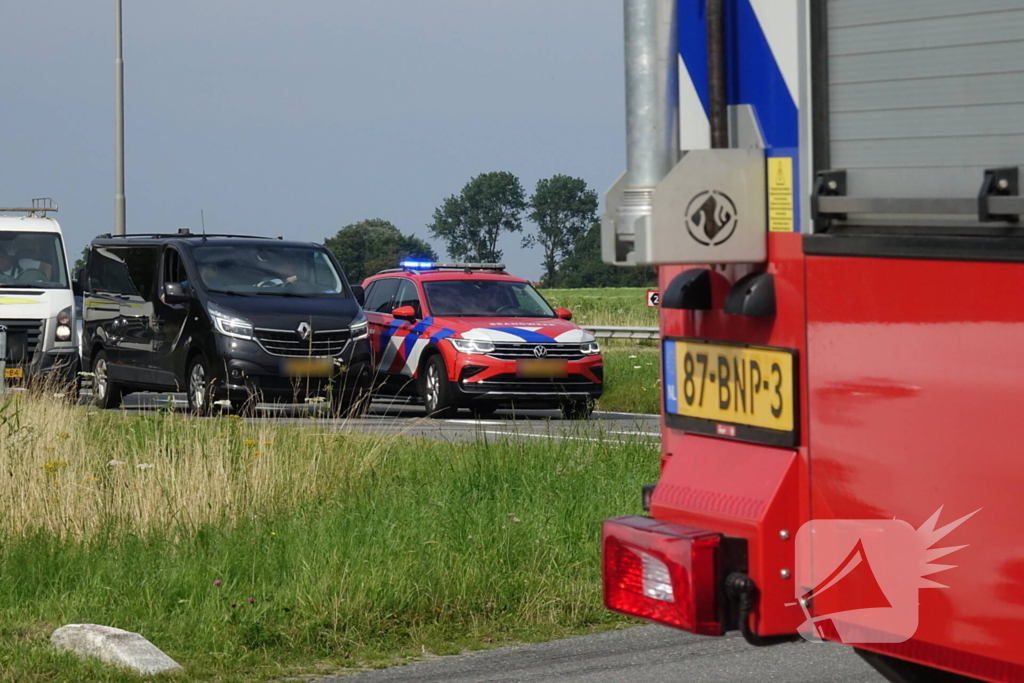 Gewonde bij aanrijding met drie voertuigen