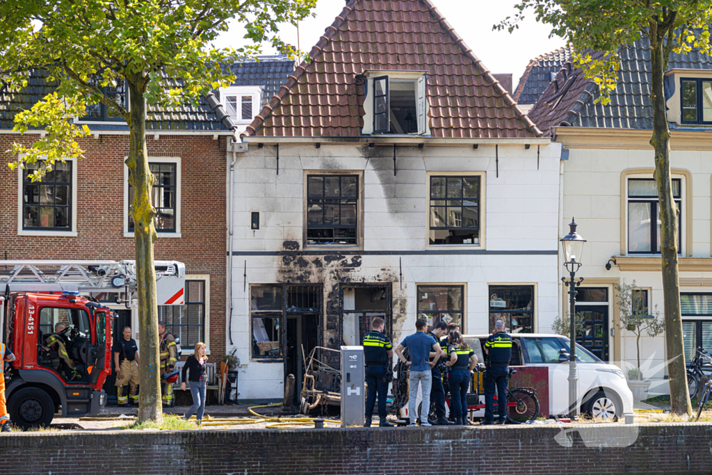 Woning aangetast door voertuigbrand