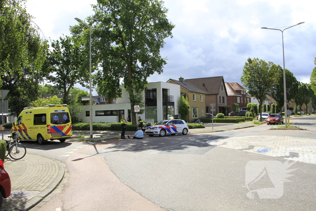 Fietser aangereden op rotonde