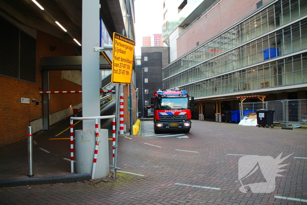 Brandweer ingezet voor vastzittende kraai