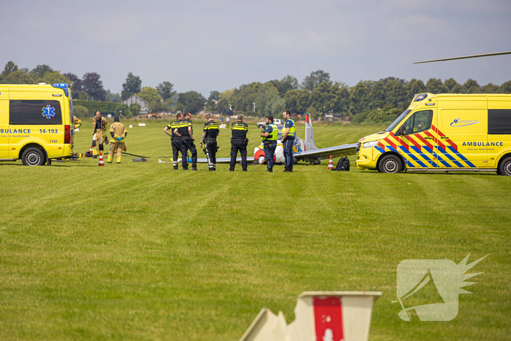 Sportvliegtuig neergestort bij vliegveld