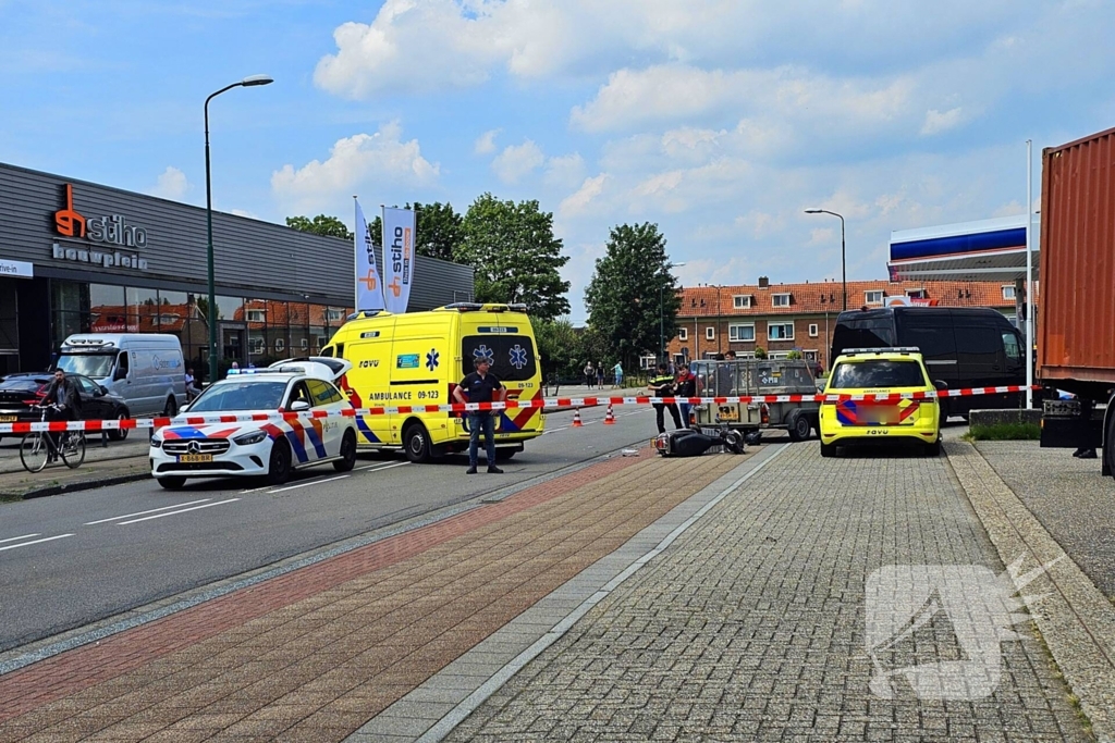 Scooterrijder gewond bij verkeersongeval