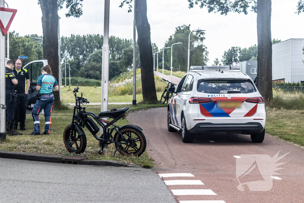 Fatbiker aangereden door bestuurder bestelbus