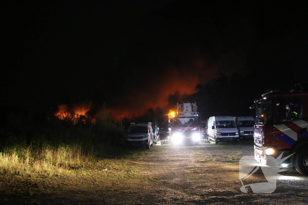 Schuur verwoest door uitslaande brand