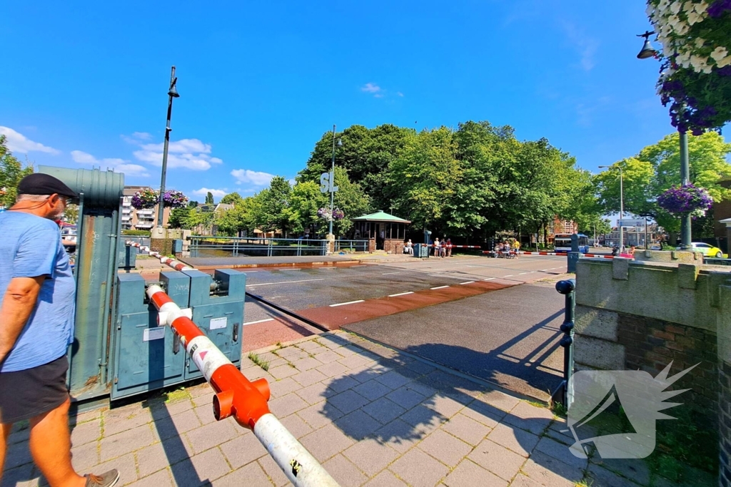 Brug in storing door warmte