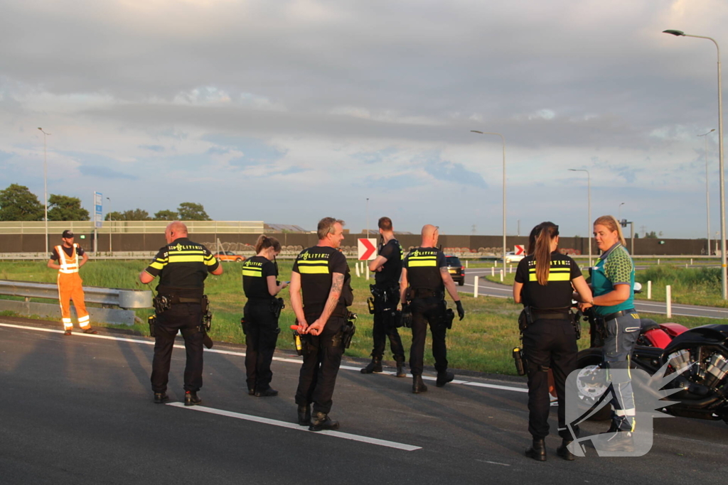 Motorrijder gewond na valpartij, weg afgesloten