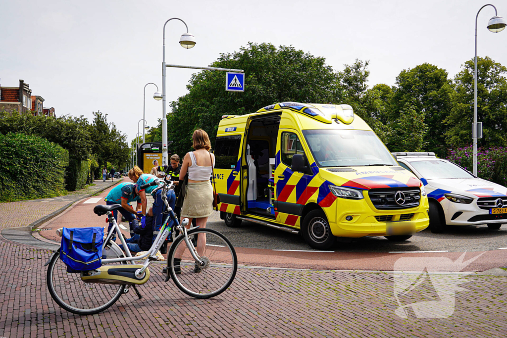 Fietser onderuit door slecht wegdek