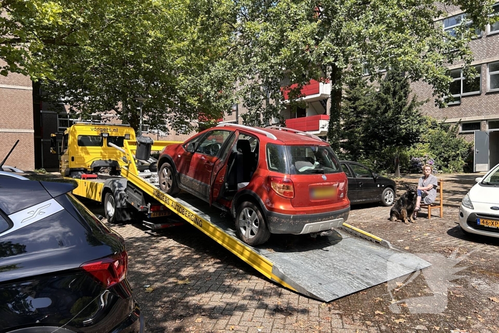 Bergers druk met afslepen voertuigen na hoosbuien