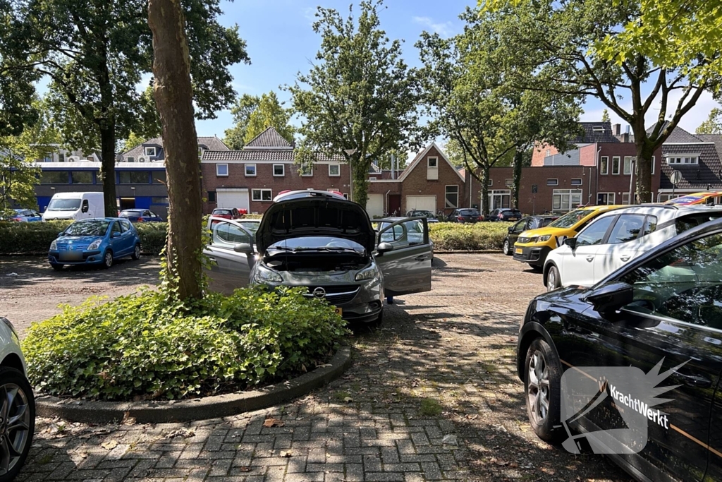 Bergers druk met afslepen voertuigen na hoosbuien