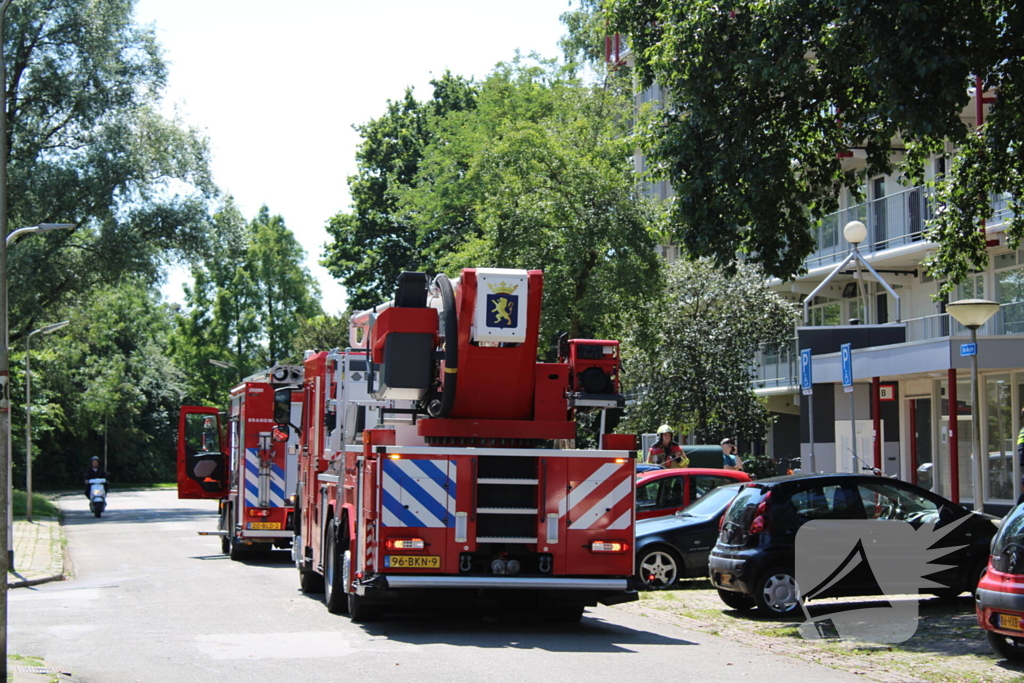 Hulpdiensten ingezet voor woningbrand