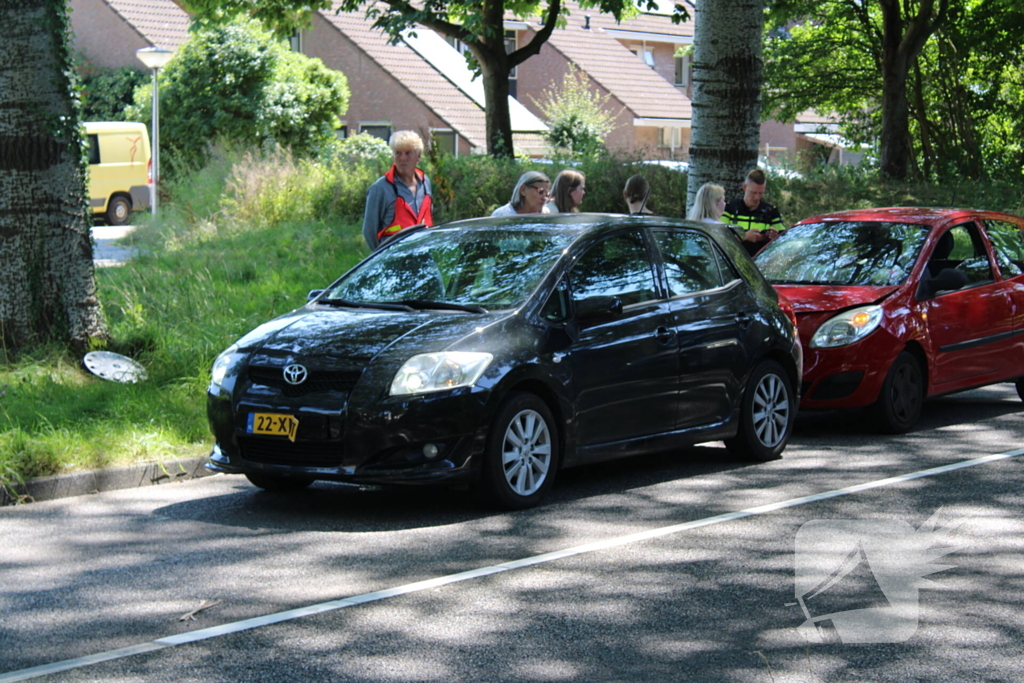 Drie voertuigen betrokken bij kop-staartbotsing