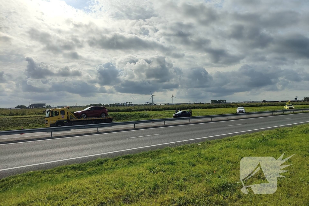 Voertuigen afgesleept na kop-staartbotsing