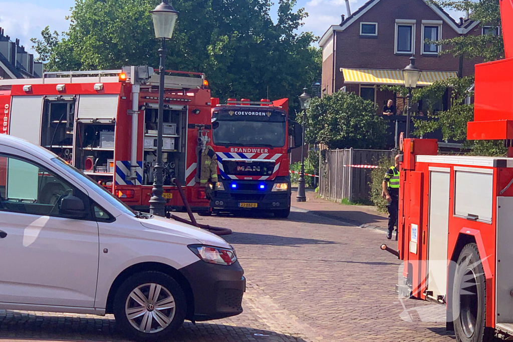 Straat afgezet vanwege brand in woning