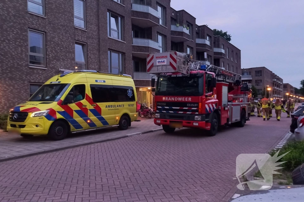 Grote politieinzet bij appartementencomplex