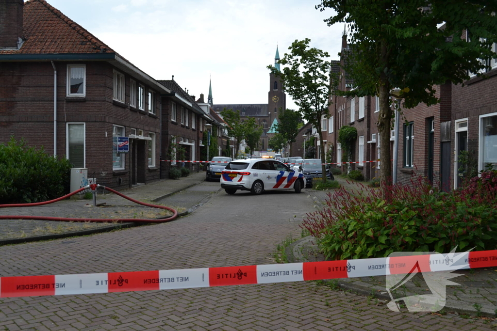 Flinke brand bij autobedrijf