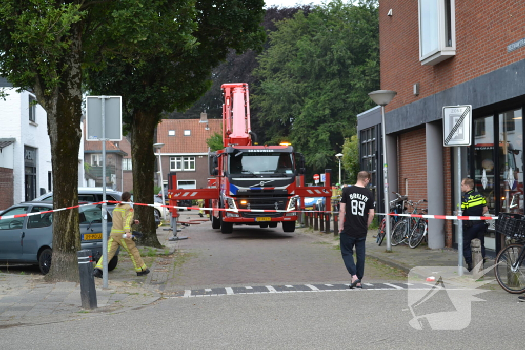 Flinke brand bij autobedrijf